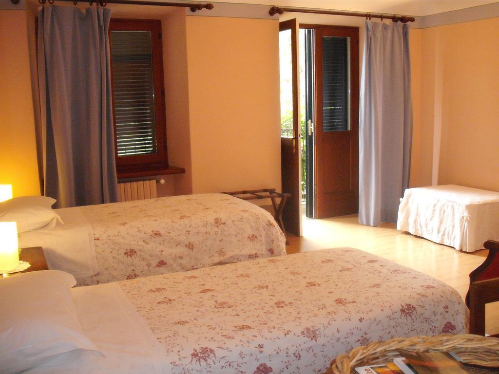 Il Glicine Bed and Breakfast Zimone Buitenkant foto