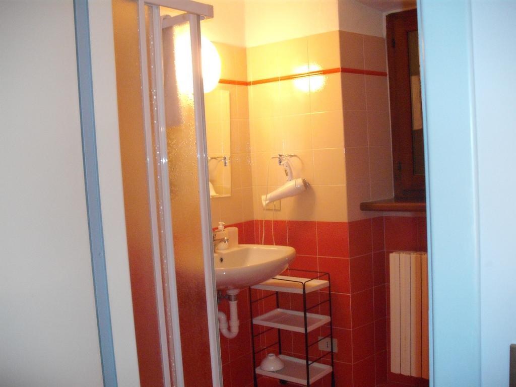 Il Glicine Bed and Breakfast Zimone Buitenkant foto